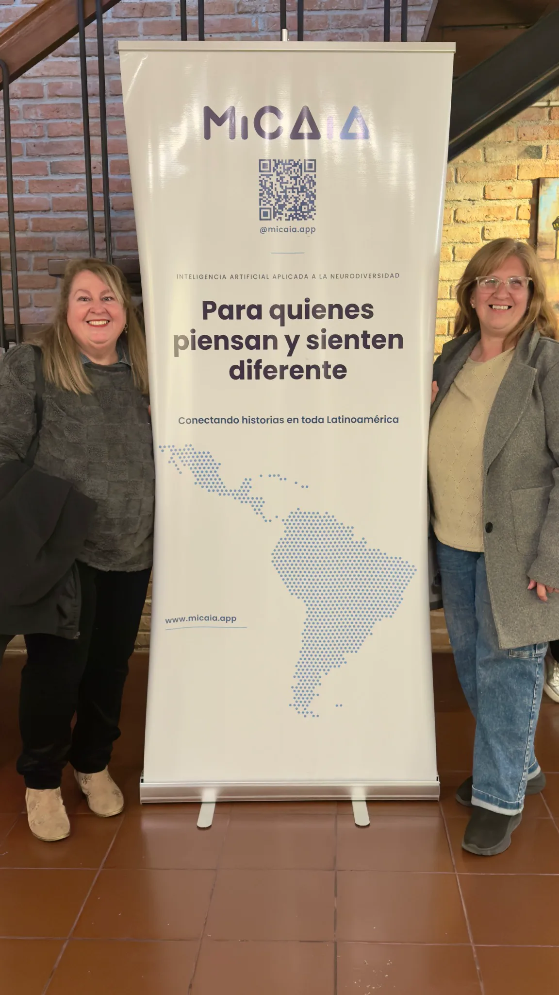 Representantes de Welcome Colonia durante el seminario de turismo inclusivo junto al espacio de MICAIA
